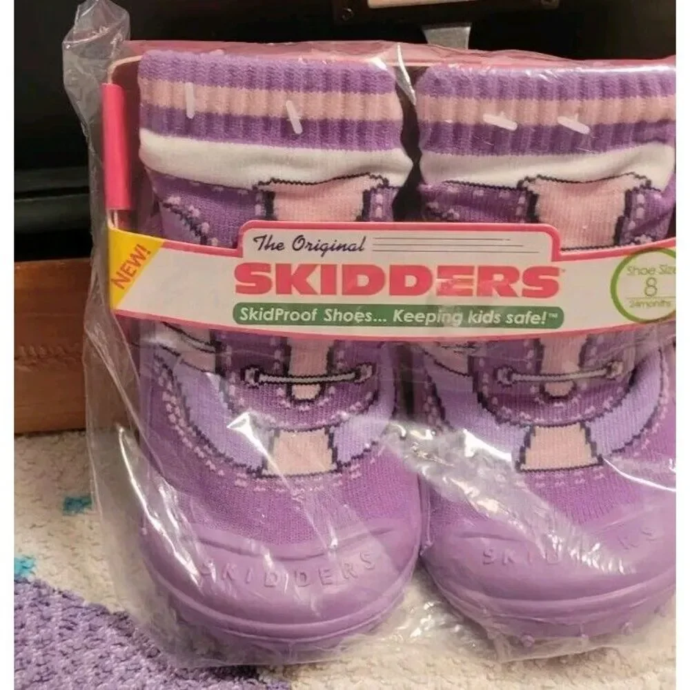 Skidders Toddler Girl Size‎ 8  Skidproof  Shoes 24 Month